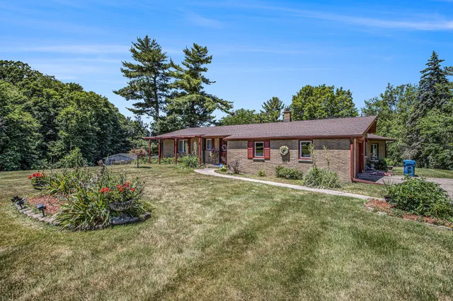 $695,000 | 3706 Northview Drive, Kalamazoo, MI 49004