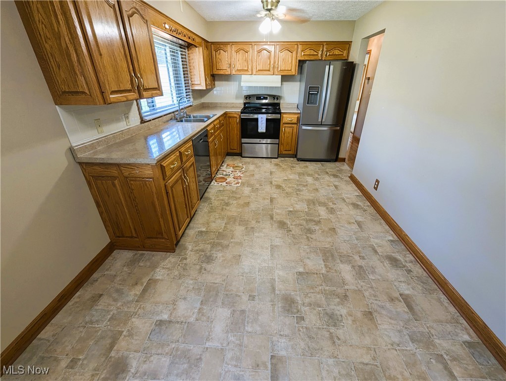 1589 Krumroy Road Akron, OH 44306 - Photo 6 of 36