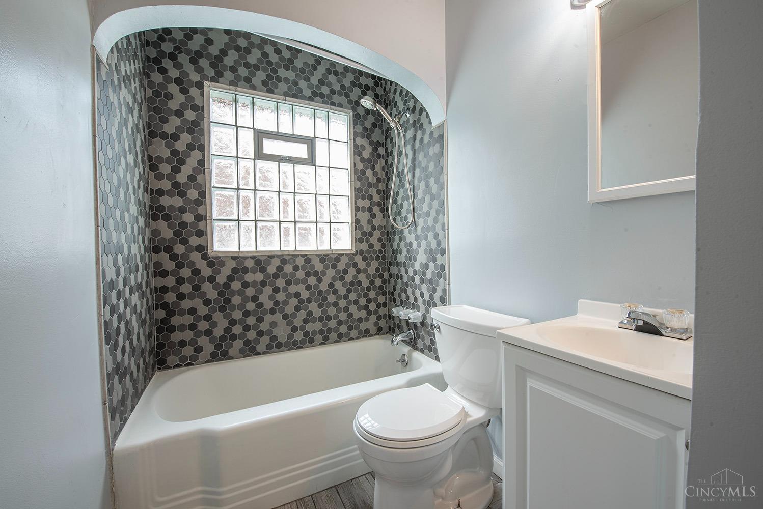 3643 Old Red Bank Road Cincinnati, OH 45208 - Photo 10 of 16
