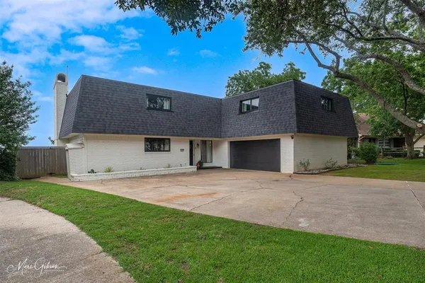 $585,000 | 3420 Bruce Circle, Shreveport, LA 71107