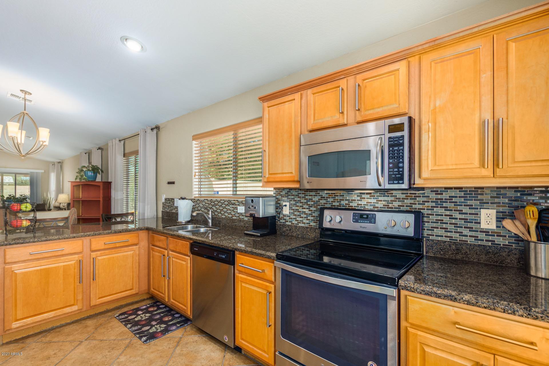 9406 West Heber Road Tolleson, AZ 85353 - Photo 4 of 22 Heber 8
