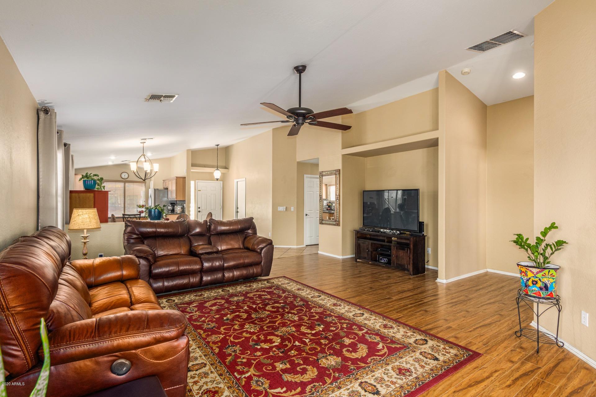 9406 West Heber Road Tolleson, AZ 85353 - Photo 8 of 22 Heber 13