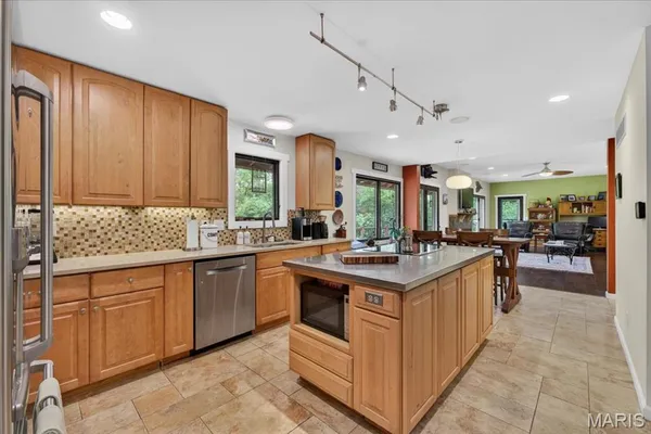 $599,900 | 12839 Huntercreek Road, St. Louis, MO 63131