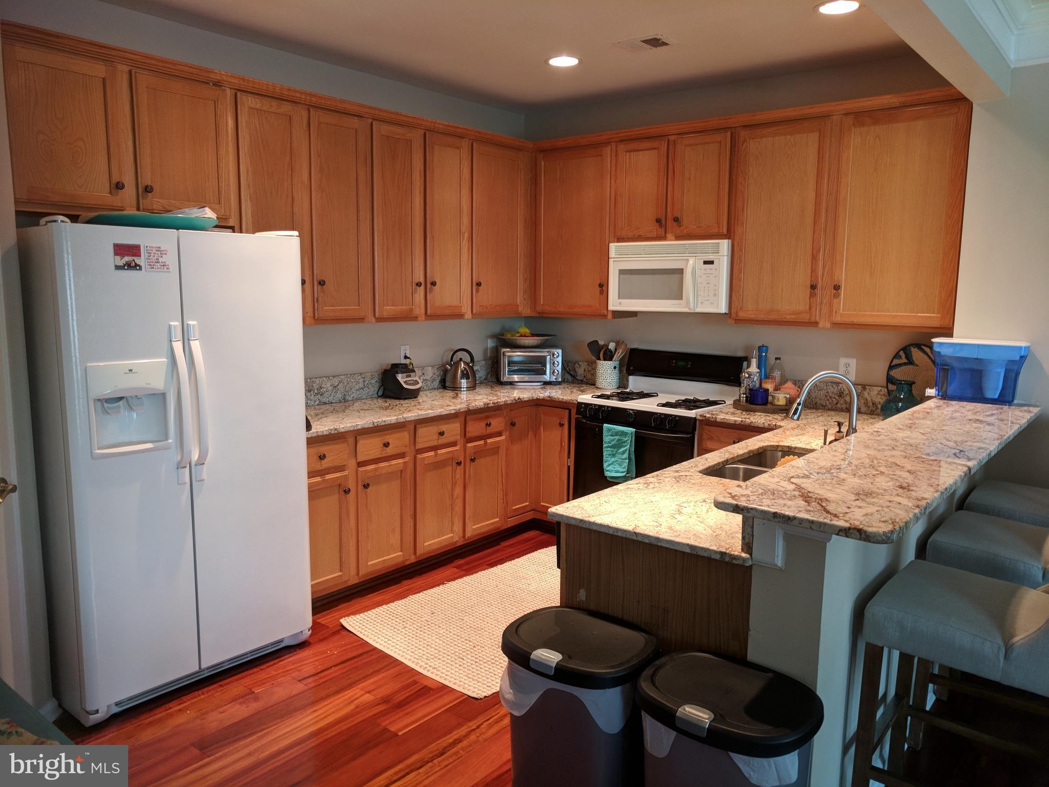 6325 Eagle Ridge Lane, Unit C Alexandria, VA 22312 - Photo 12 of 27 Kitchen w/