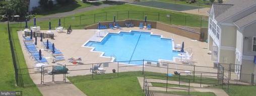 6325 Eagle Ridge Lane, Unit C Alexandria, VA 22312 - Photo 26 of 27 Outdoor pool