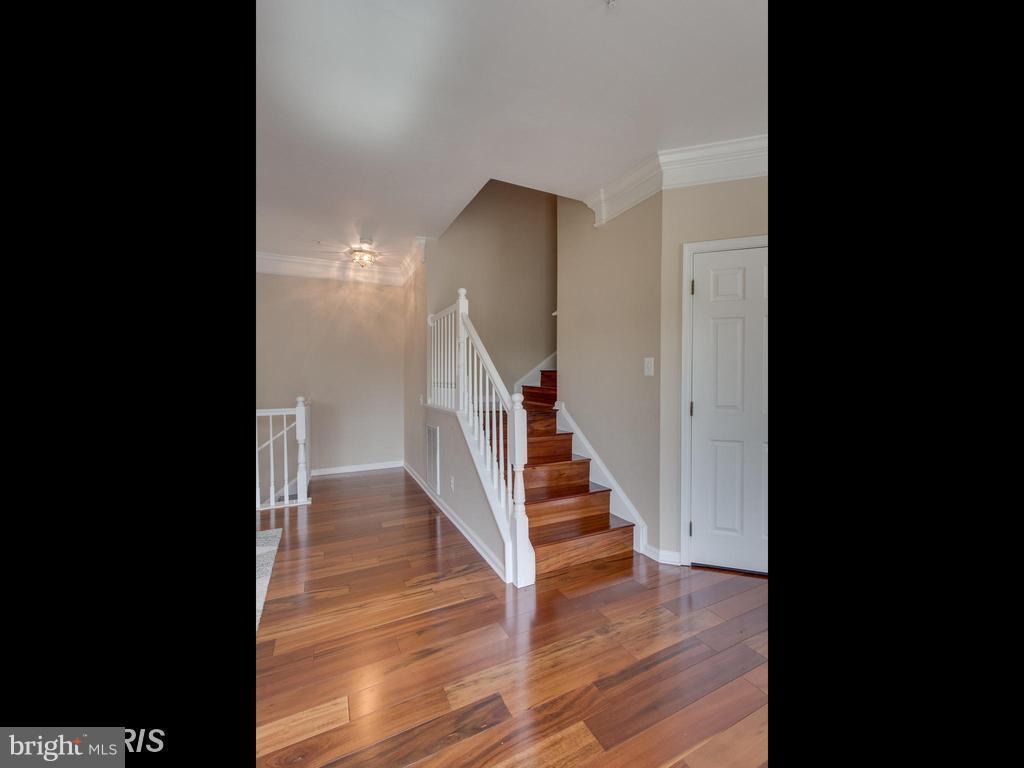 6325 Eagle Ridge Lane, Unit C Alexandria, VA 22312 - Photo 5 of 27 Gorgeous hardwood flooring