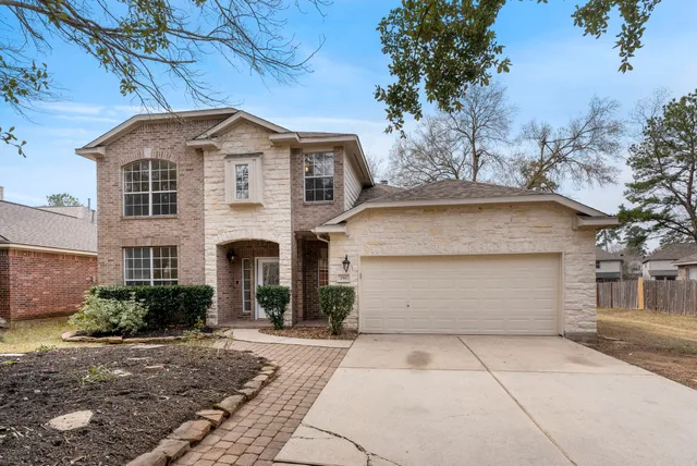 $450,000 | 159 Merryweather Place, The Woodlands, TX 77384