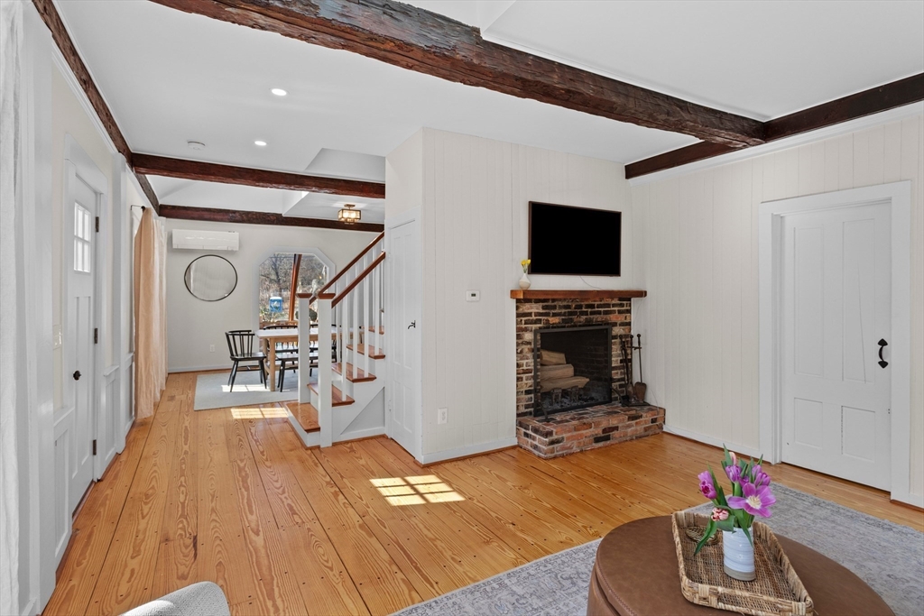 66 Warren Street Georgetown, MA 01833 - Photo 17 of 35