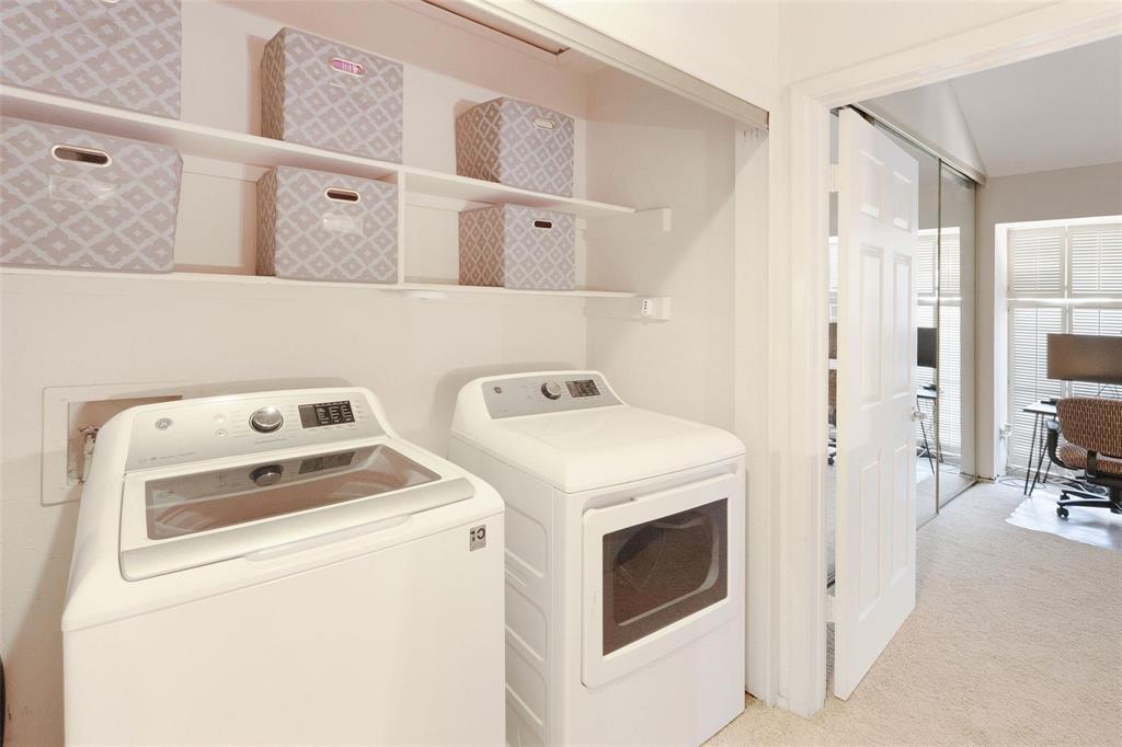4505 North O'Connor Road, Unit 1122 Irving, TX 75062 - Photo 16 of 18 a utility room with dryer and washer