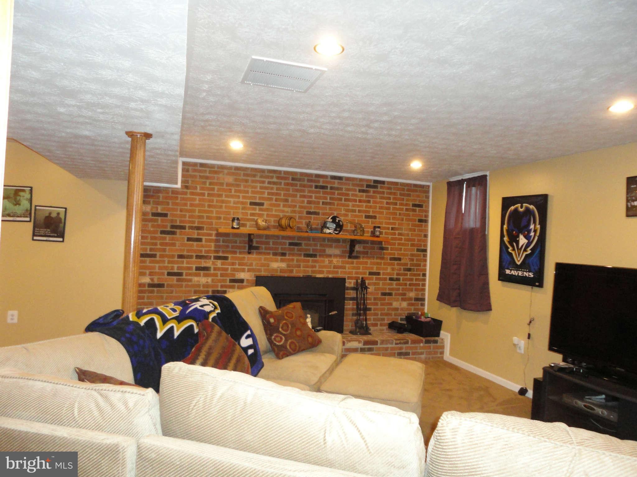 960 Tidewater Road Pasadena, MD 21122 - Photo 17 of 29 Basement