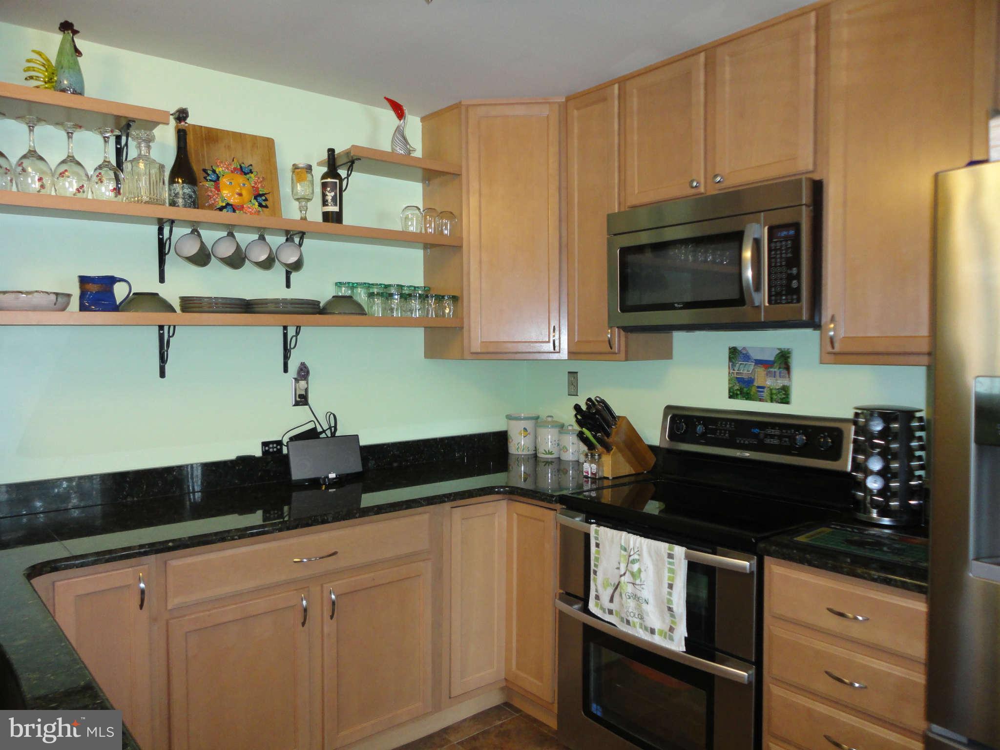 960 Tidewater Road Pasadena, MD 21122 - Photo 3 of 29 Kitchen