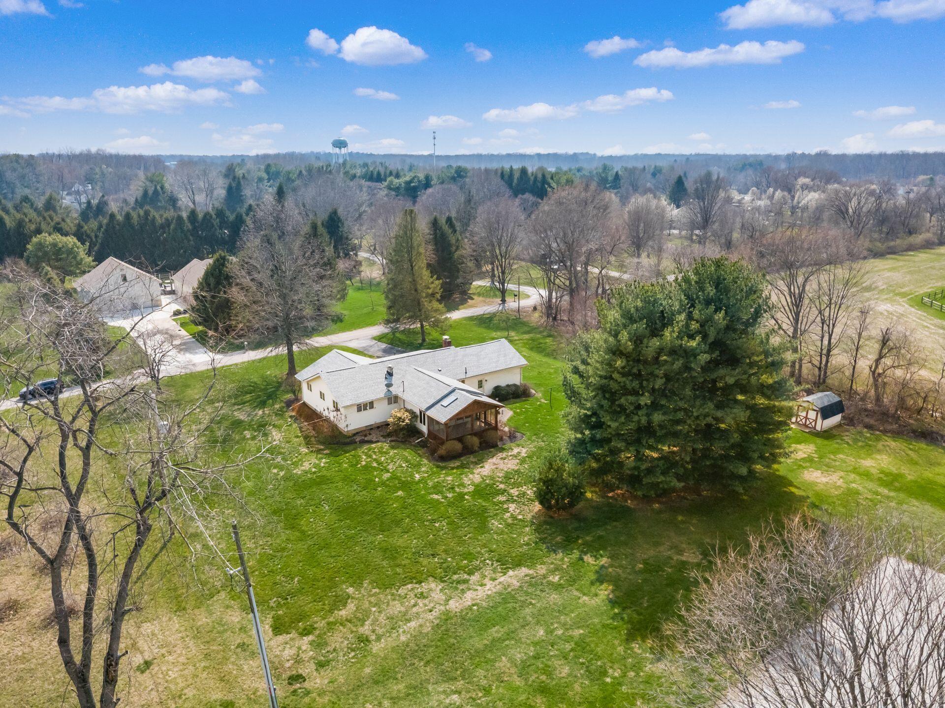 6750 Rovilla Road Blacklick, OH 43004 - Photo 3 of 48 Drone view