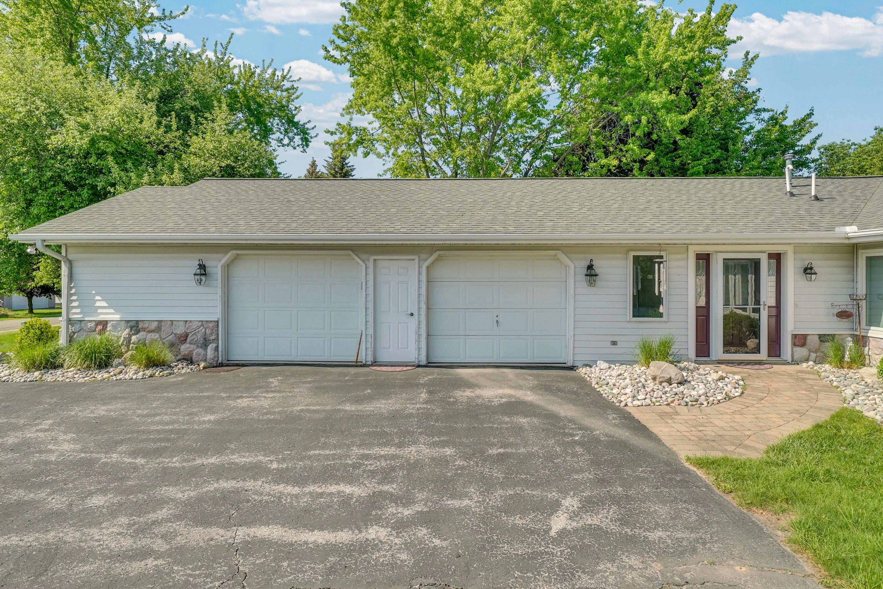 5656 Apple Valley Road Williamsburg, MI 49690 - Photo 4 of 58 DSC06906