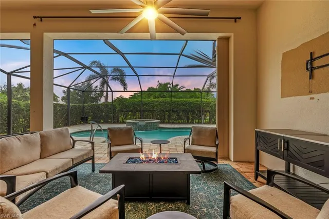$1,200,000 | 12443 Wisteria Drive, Naples, FL 34120