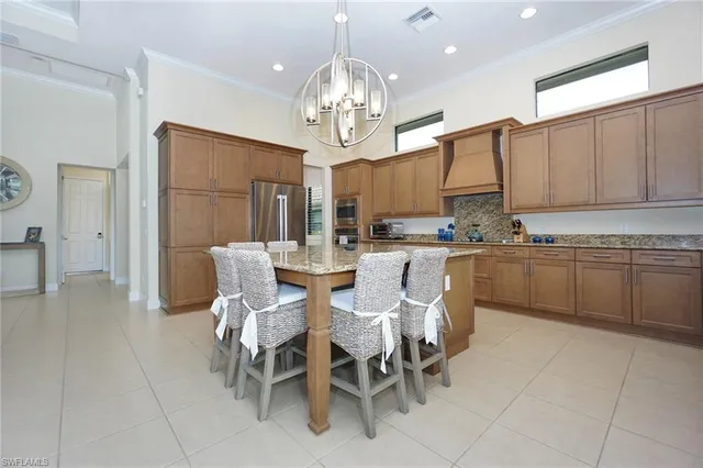 $1,200,000 | 12443 Wisteria Drive, Naples, FL 34120