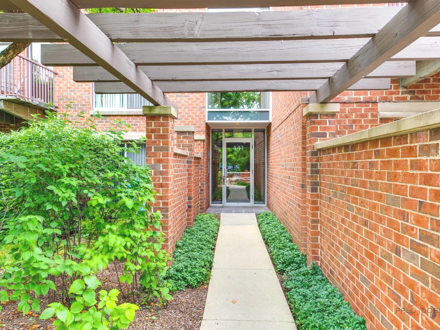 441 Kelburn Road, Unit 111 Deerfield, IL 60015 - Photo 1 of 28 Gallery Image 1