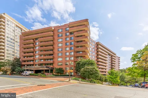 $799,900 | 4550 North Park Avenue, Unit 614, Chevy Chase, MD 20815