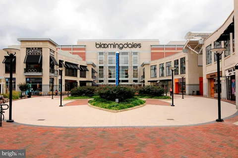 $799,900 | 4550 North Park Avenue, Unit 614, Chevy Chase, MD 20815