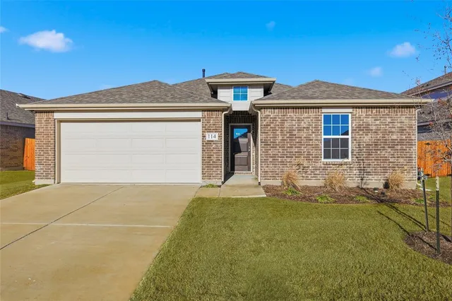 $339,640 | 114 John Laurens Drive, Venus, TX 76084
