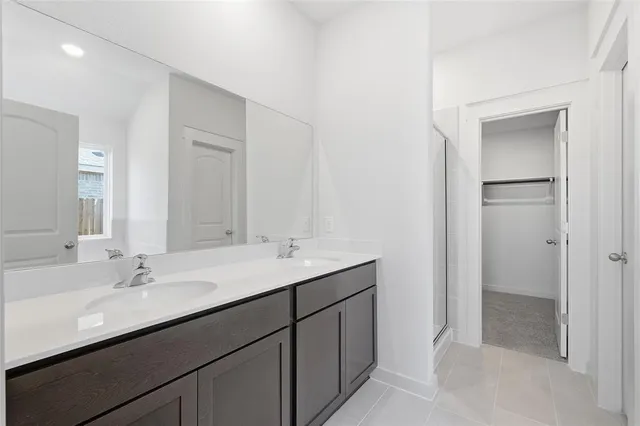 $339,640 | 114 John Laurens Drive, Venus, TX 76084