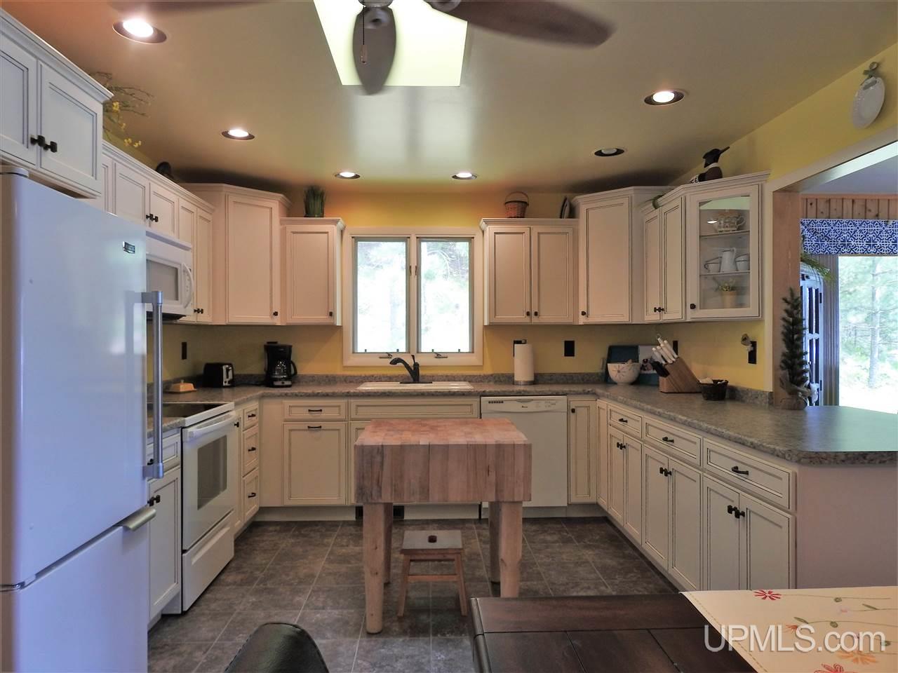 5163 Dunns Point Road Florence, WI 54121 - Photo 7 of 25 Gallery Image 7
