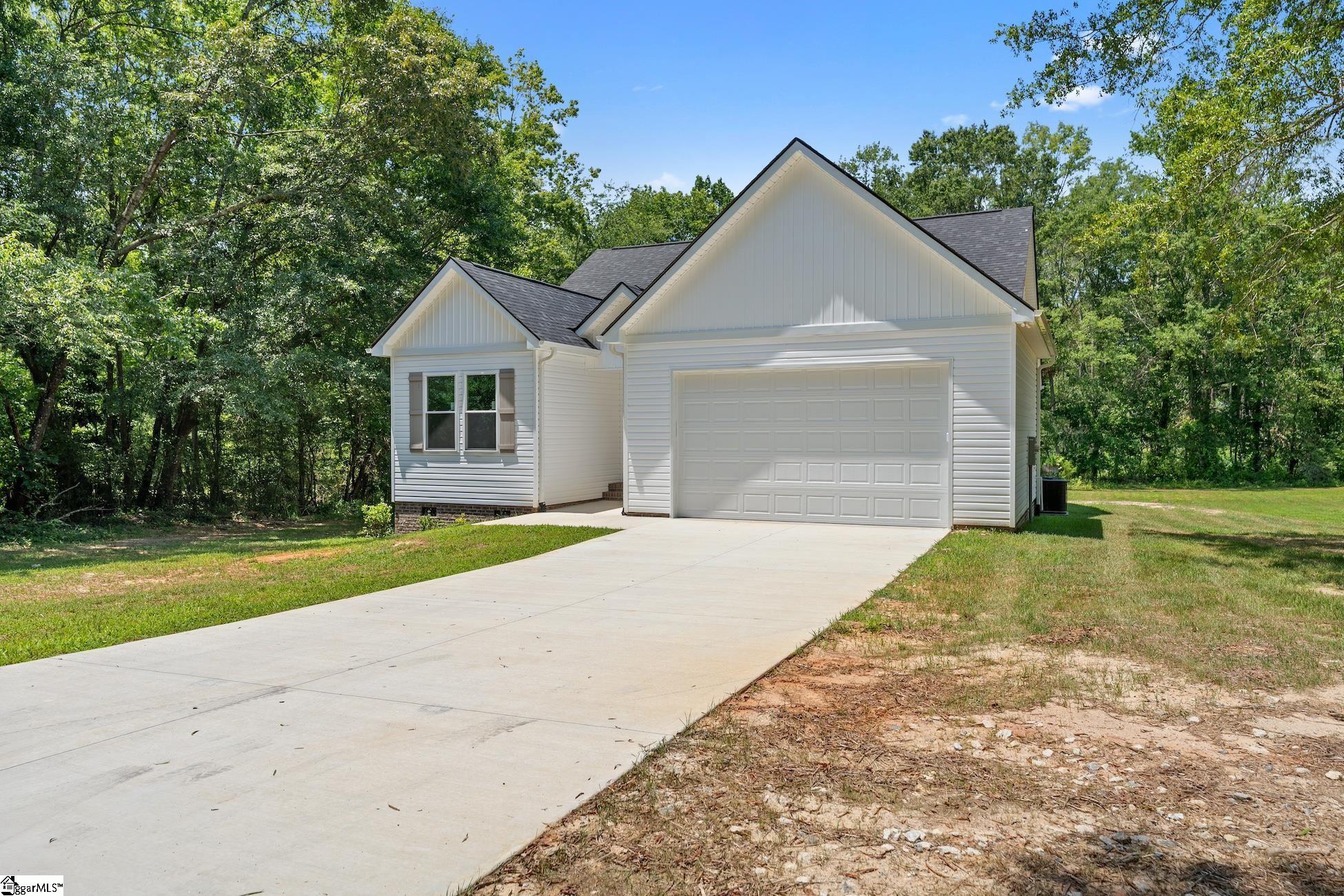 412 Burrell Street Pendleton, SC 29670 - Photo 2 of 33