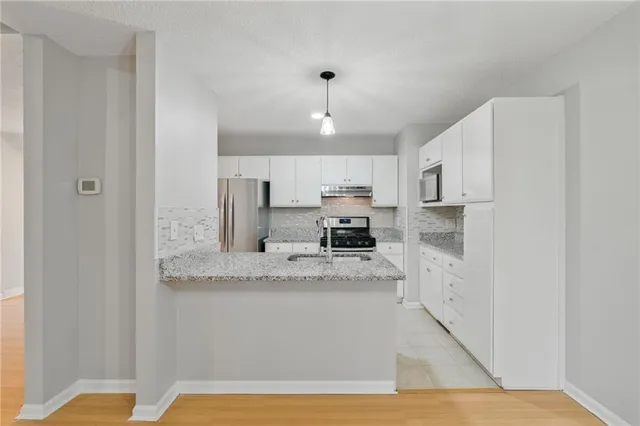 $355,000 | 1064 Creatwood Circle, Smyrna, GA 30080