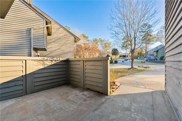 $355,000 | 1064 Creatwood Circle, Smyrna, GA 30080