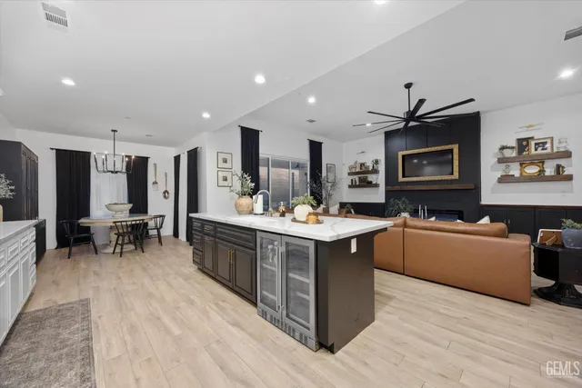 $675,000 | Undisclosed Address, Shafter, CA 93263