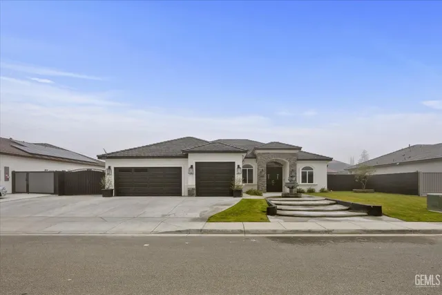 $675,000 | Undisclosed Address, Shafter, CA 93263