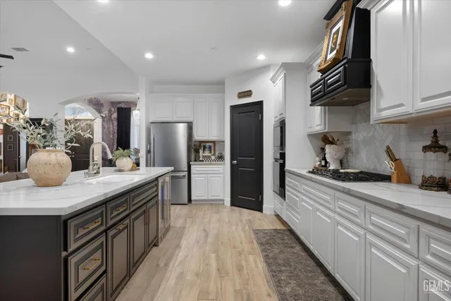 $675,000 | Undisclosed Address, Shafter, CA 93263