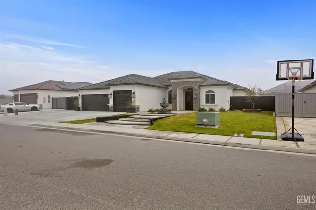 $675,000 | Undisclosed Address, Shafter, CA 93263