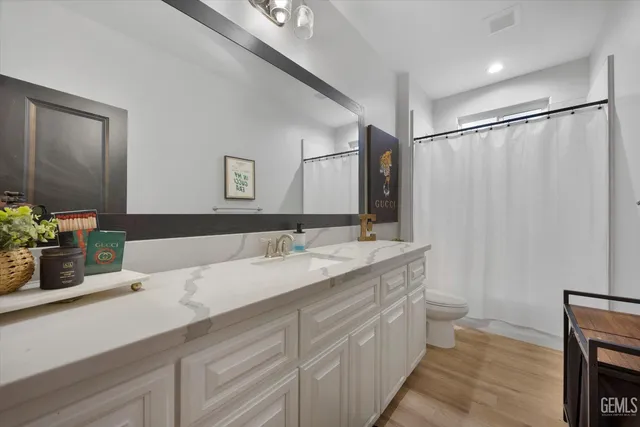 $675,000 | Undisclosed Address, Shafter, CA 93263