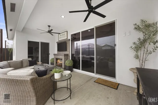 $675,000 | Undisclosed Address, Shafter, CA 93263