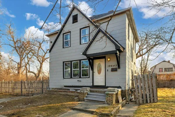 $79,900 | 19642 Irvington Street, Highland Park, MI 48203