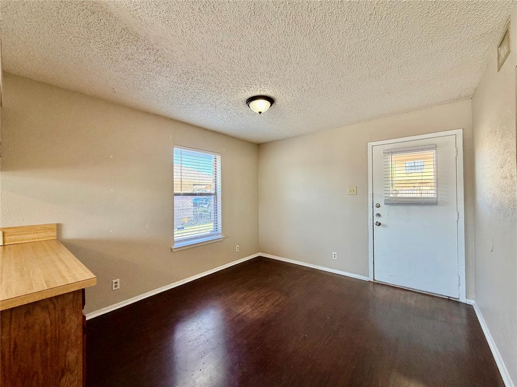 3309 Fallmeadow Street Denton, TX 76207 - Photo 5 of 15
