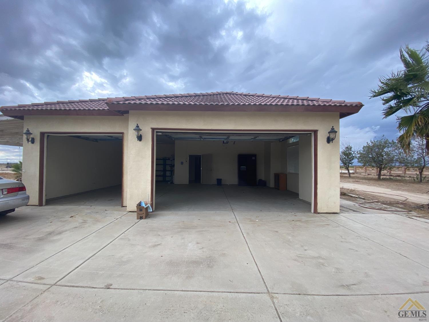 Undisclosed Address Bakersfield, CA 93307 - Photo 27 of 36 a view of a big room with closet