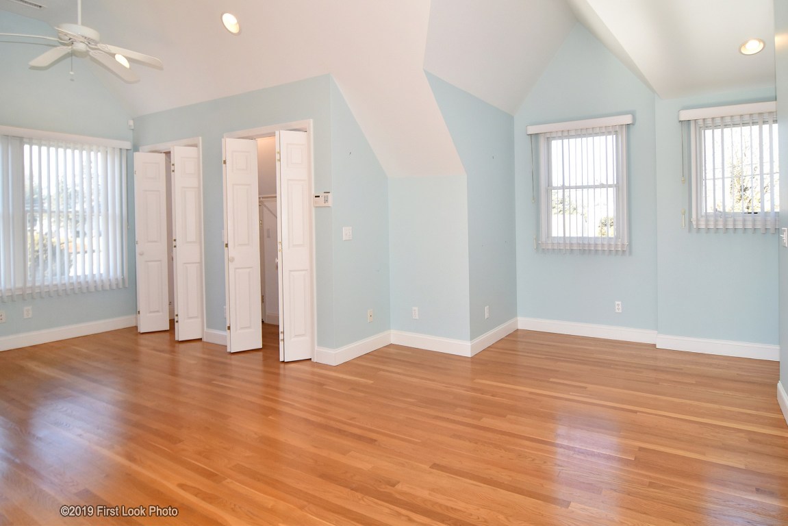 6 Spindrift Road Narragansett, RI 02882 - Photo 16 of 40
