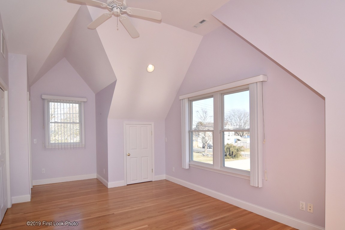 6 Spindrift Road Narragansett, RI 02882 - Photo 19 of 40