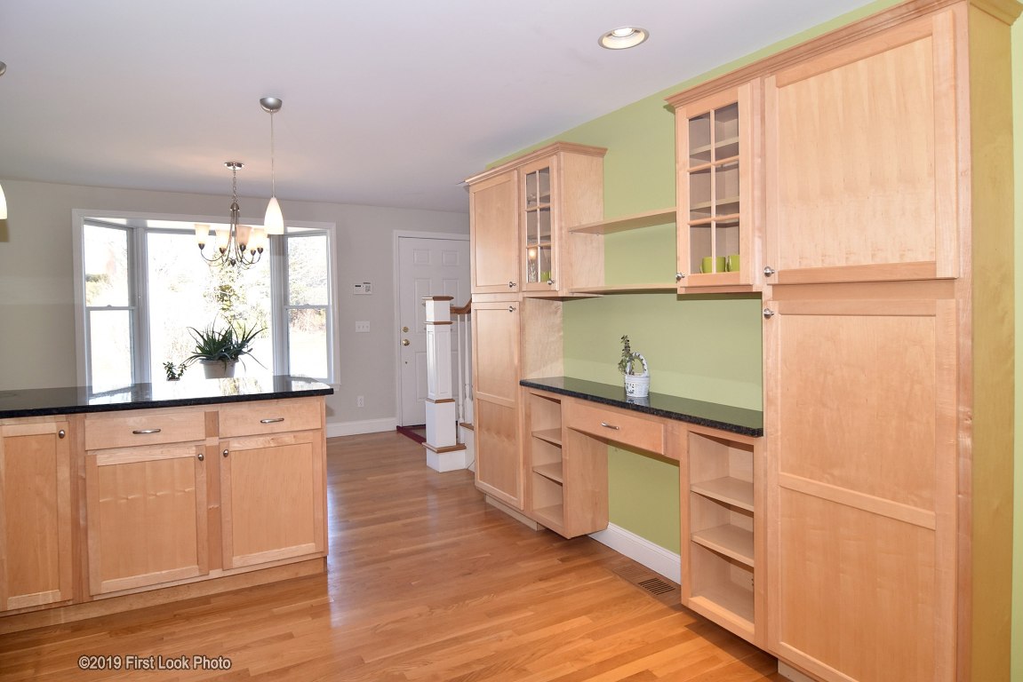 6 Spindrift Road Narragansett, RI 02882 - Photo 6 of 40