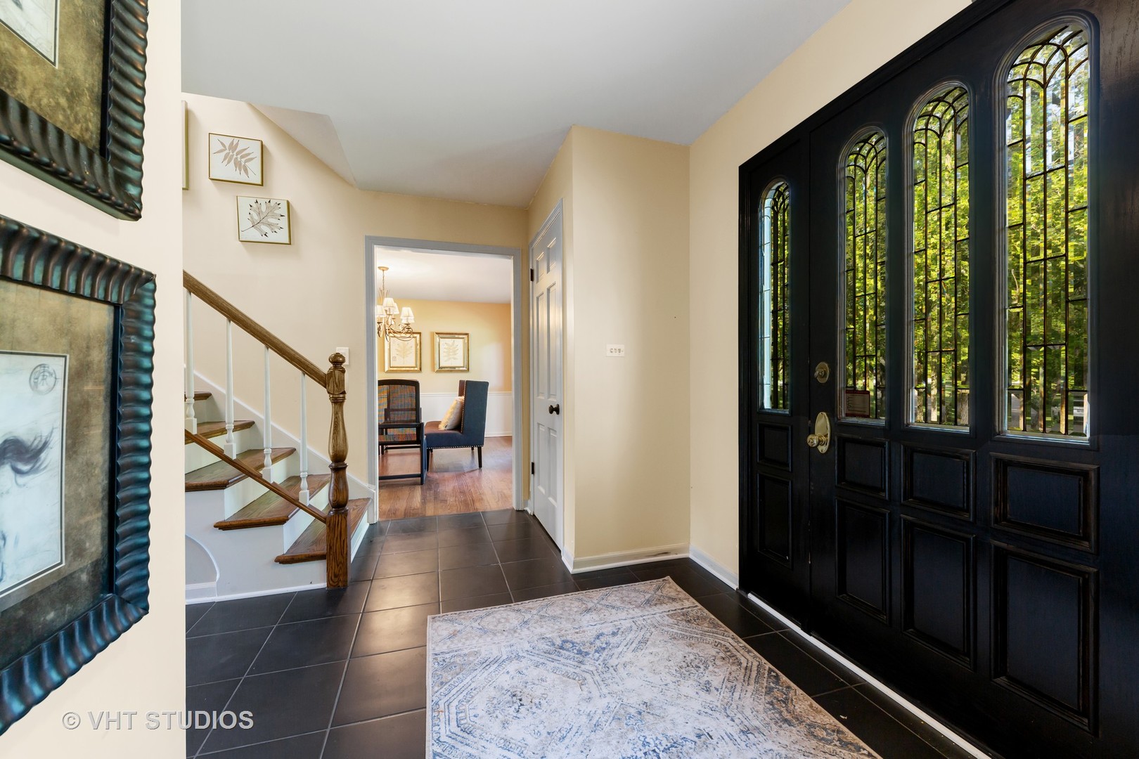 205 Cold Spring Road Barrington, IL 60010 - Photo 3 of 21 a view of an entryway