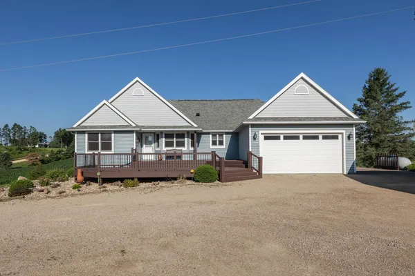 $730,000 | 3195 115th Street Northwest, Oronoco, MN 55960