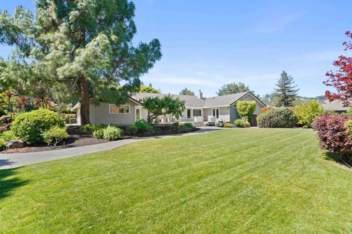 15 Debes Ranch Road San Rafael, CA 94903 - Photo 40 of 45 a front view of a house with garden