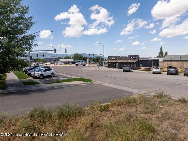 $200,000 | 20 East Center Street, Victor, ID 83455