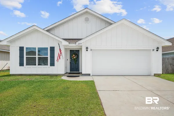 $329,000 | 22535 Aleutian Avenue, Foley, AL 36535