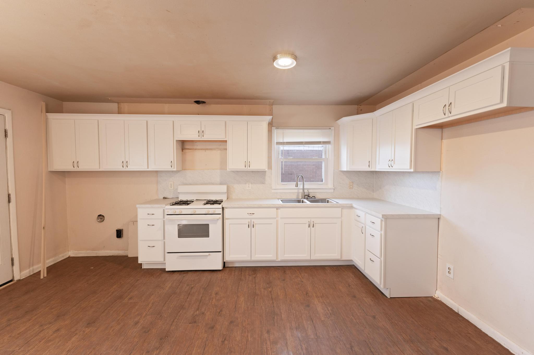 2809 61st Street Lubbock, TX 79413 - Photo 5 of 11 A-5