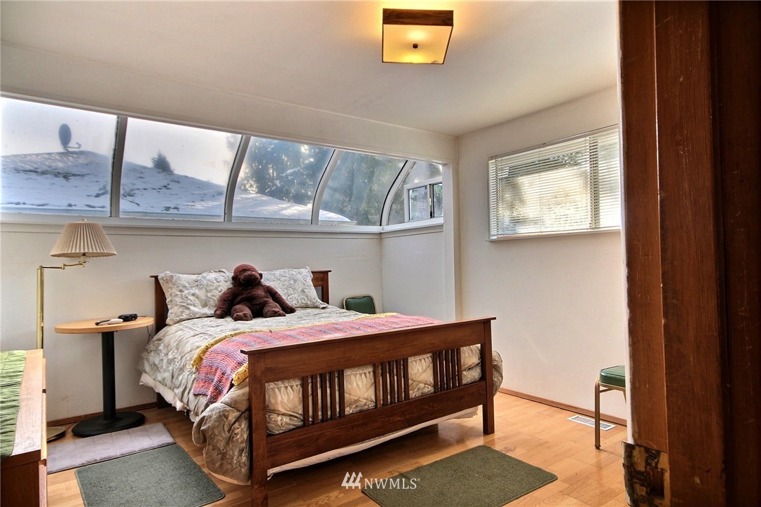 10821 Southeast 181st Street Renton, WA 98055 - Photo 13 of 23
