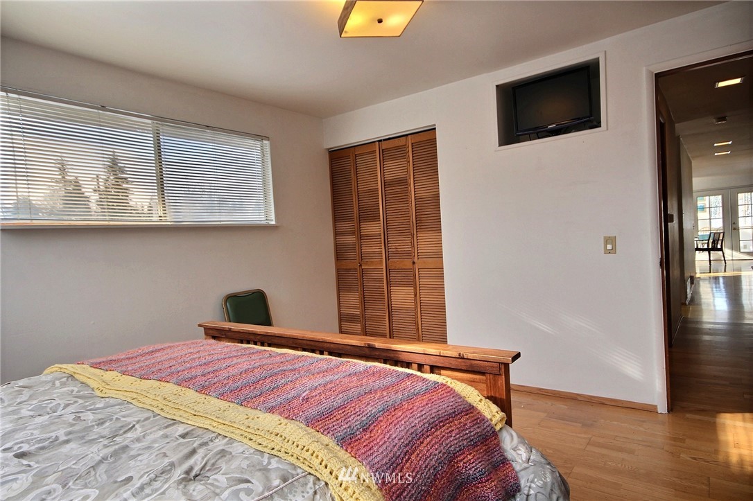 10821 Southeast 181st Street Renton, WA 98055 - Photo 14 of 23
