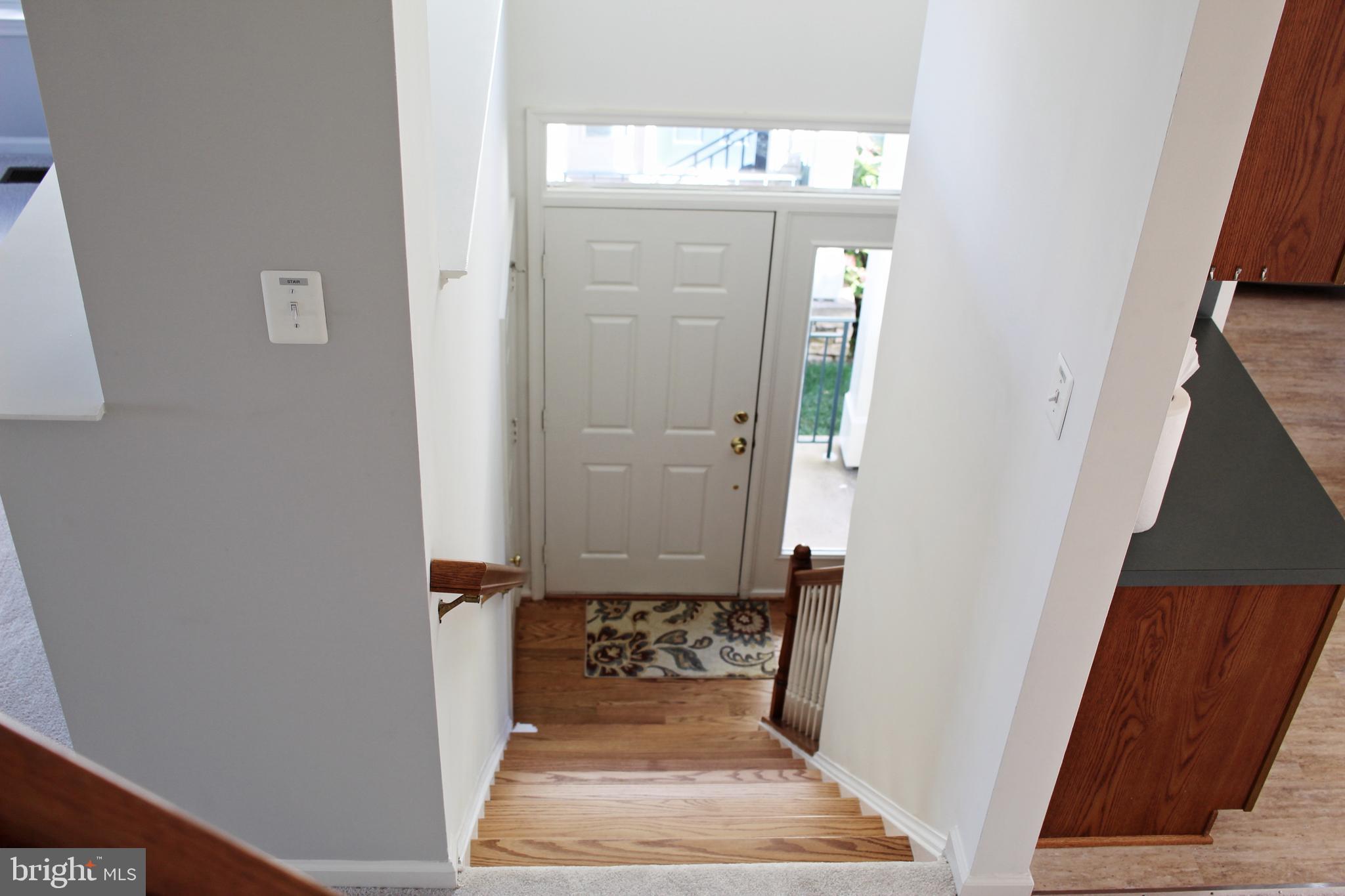 43497 Interval Street Chantilly, VA 20152 - Photo 2 of 19 New Hardwood Stairs