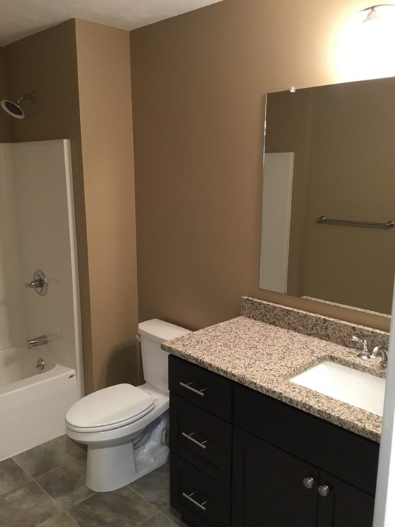 87 A Maple Avenue, Unit 87A Rutland, MA 01543 - Photo 17 of 19 Gallery Image 17